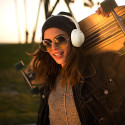Sluchátka QCY H3 přes uši s ANC Bluetooth 5.4 Hi-Res Audio - bílá