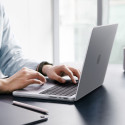 Pouzdro Spigen AirSkin pro MacBook Pro 14" – průhledné matné