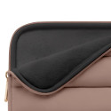 Pouzdro Tech-Protect FLUFFY pro notebook 15–16 - ořechové