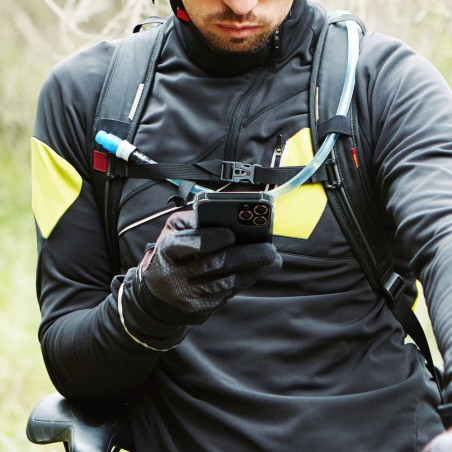 Kryt ROAR ARMOR pro iPhone 13 průhledný