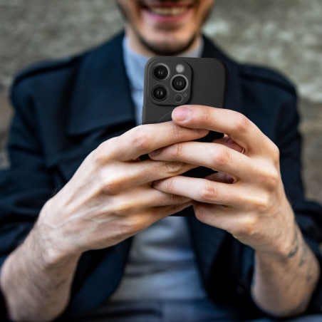 Kryt Silicone Mag Cover pro iPhone 17 Pro - černá
