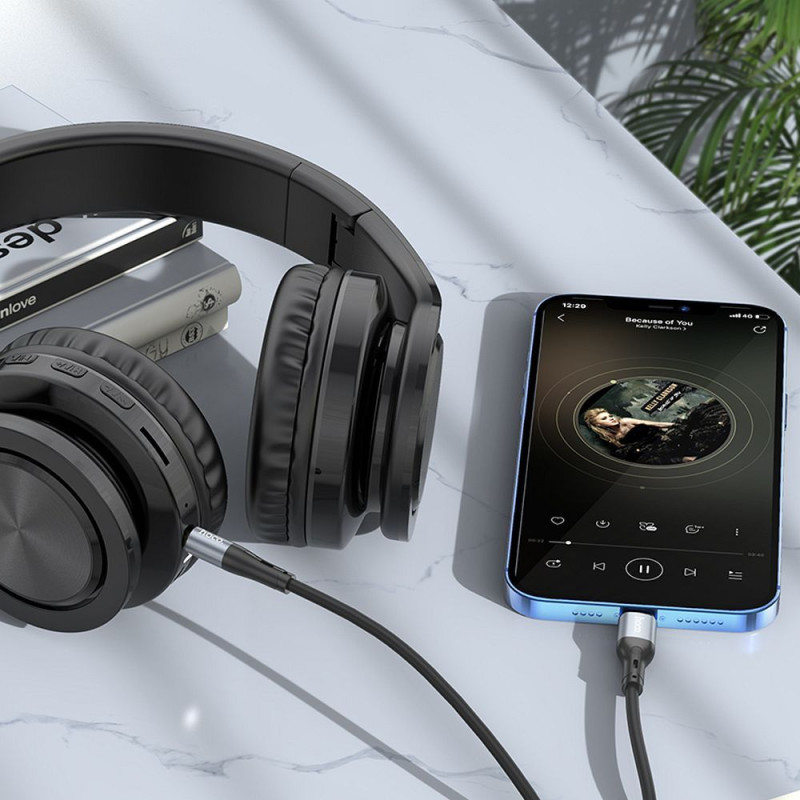 Kabel HOCO UPA22 pro audio zařízení 1 m - černý