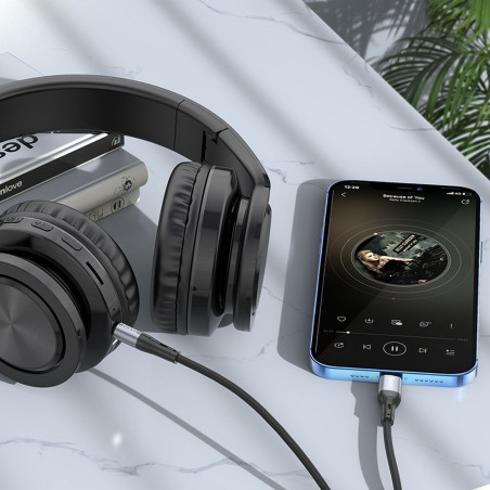 Kabel HOCO UPA22 pro audio zařízení 1 m - černý