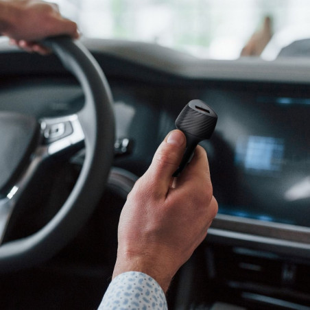 Nabíječka do auta Forcell F-Energy CARBON 18W pro USB zařízení - černá