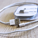 AG PREMIUM HD4 Kabel USB/Lightning pro Apple zařízení, délka 1m, bílý