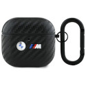 Pouzdro BMW CARBON Double Metal Logo AirPods 4 - černé