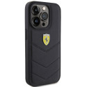 Pouzdro Ferrari QUILTED METAL LOGO pro iPhone 15 Pro