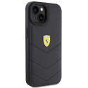 Kryt Ferrari Quilted Metal logo pro iPhone 15 - černý