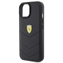 Kryt Ferrari Quilted Metal logo pro iPhone 15 - černý