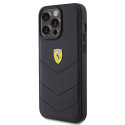 Kryt Ferrari QUILTED METAL LOGO iPhone 15 Pro Max - černý