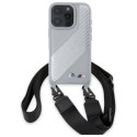 BMW M Edition karbonové pouzdro Carbon Stripe a Strap na iPhone 16 Pro - šedé